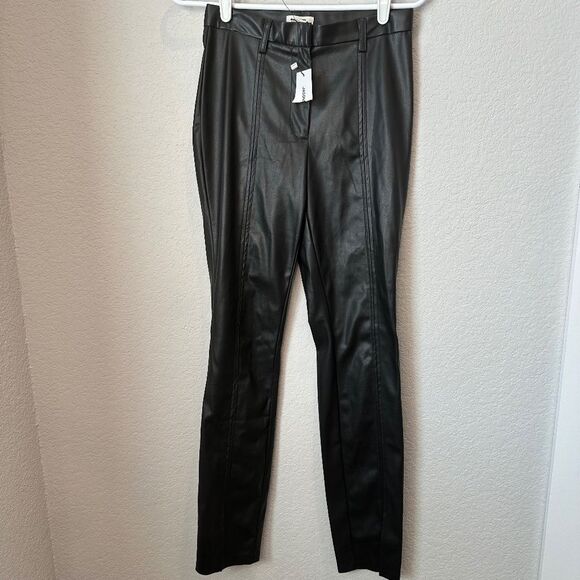 NWT Jason Wu Black Vegan Faux Leather Straight Leg High Rise Pants - Size Small